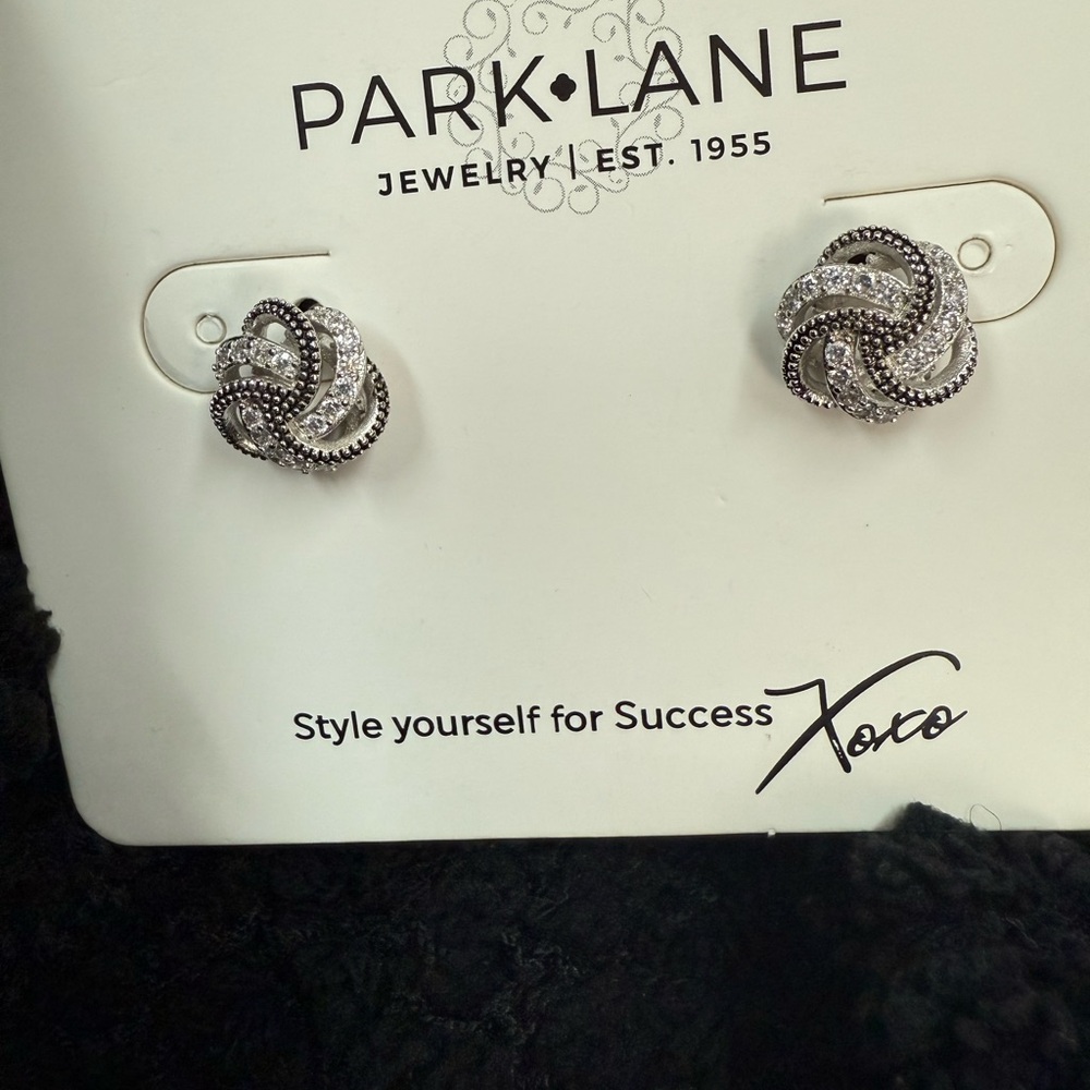 Park Lane “Knottie” Silver and Black Swirl Earrings